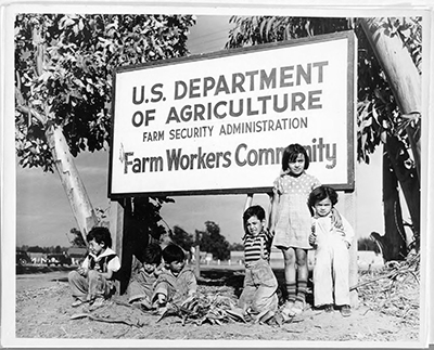Children of farm workers, El Rio, California, 1941.
