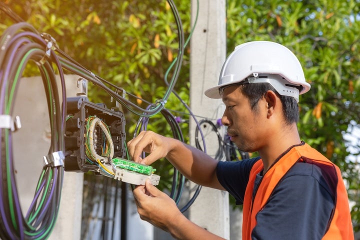 Broadband technician working